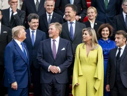 Trump Ajak NATO Naikkan Tarif Impor untuk China demi Tekan Rusia