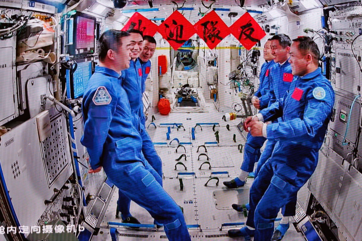 Momen Astronot Shenzhou