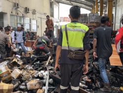 Gudang Alat Motor di Nusa Penida Terbakar Terdengar Ledakan dari Arah TPA