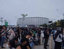 Stasiun JIS Molor padahal Angin Segar bagi Penonton Konser