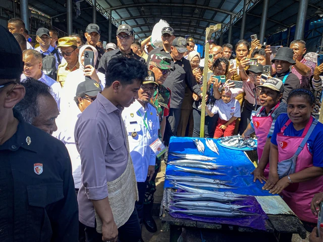 Kunjungi Pasar Badung