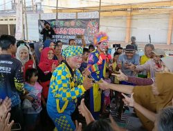 Ceria di Tengah Banjir Komunitas Badut Jabar Hibur Pengungsi Pamanukan